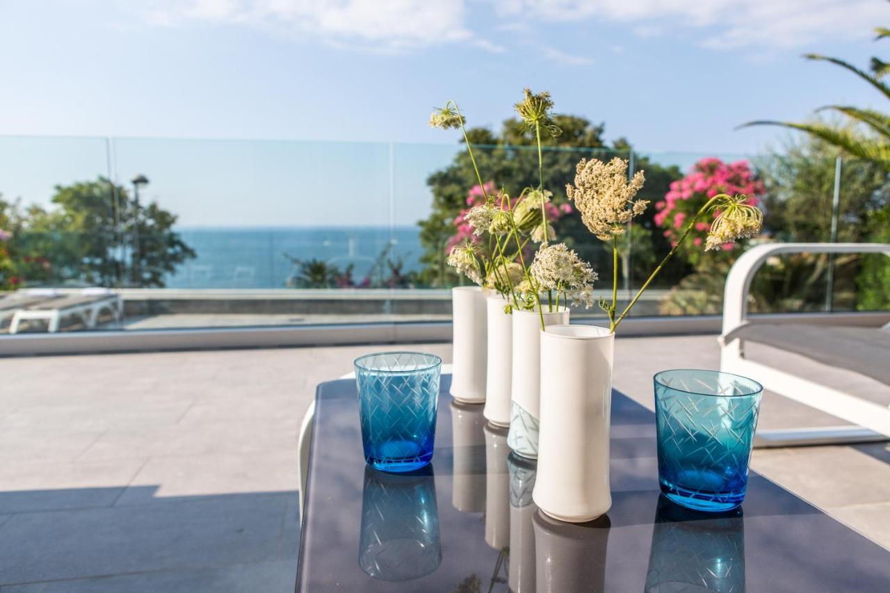 Hotel Villa R كالفي المظهر الخارجي الصورة