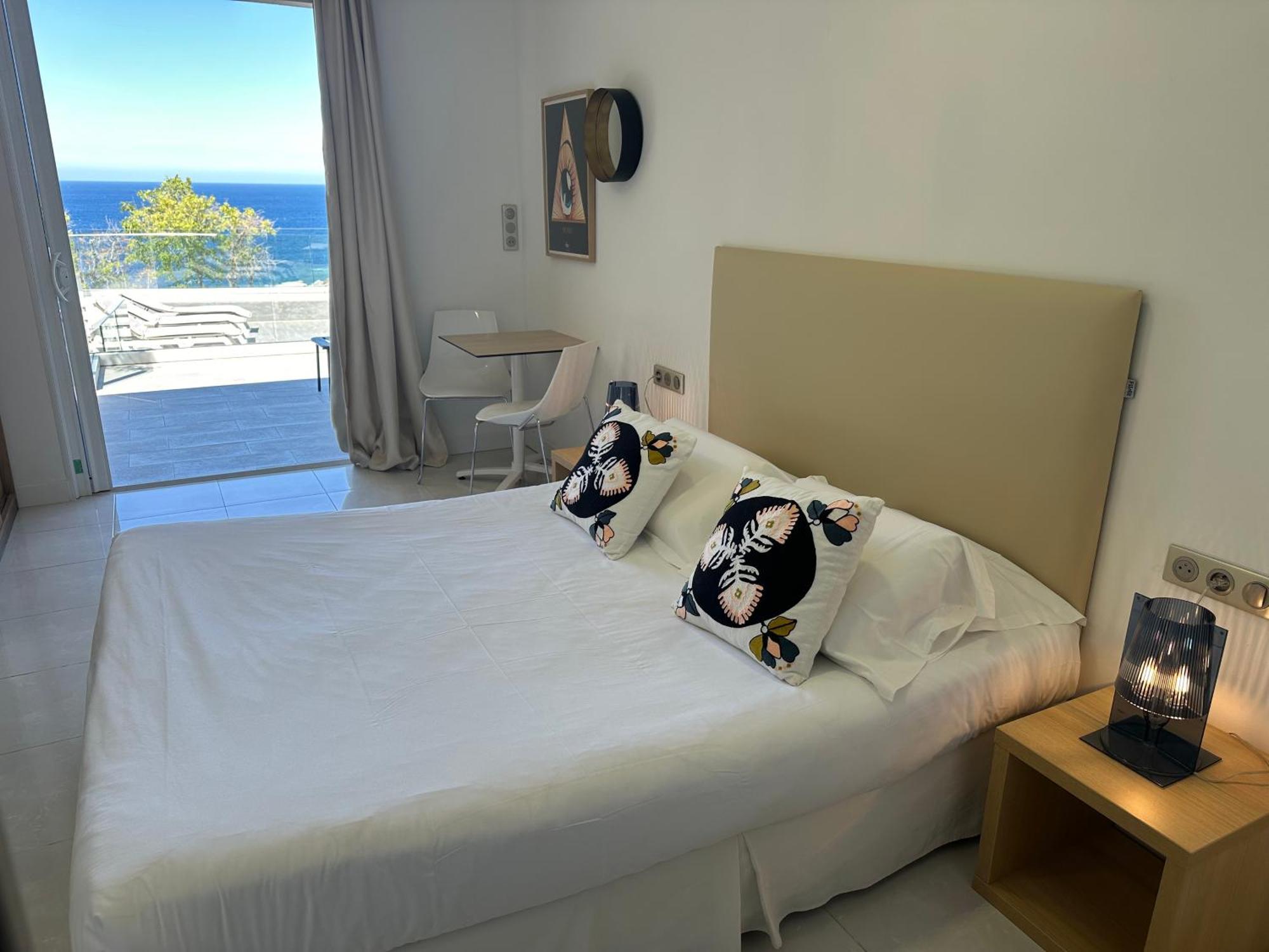 Hotel Villa R كالفي المظهر الخارجي الصورة