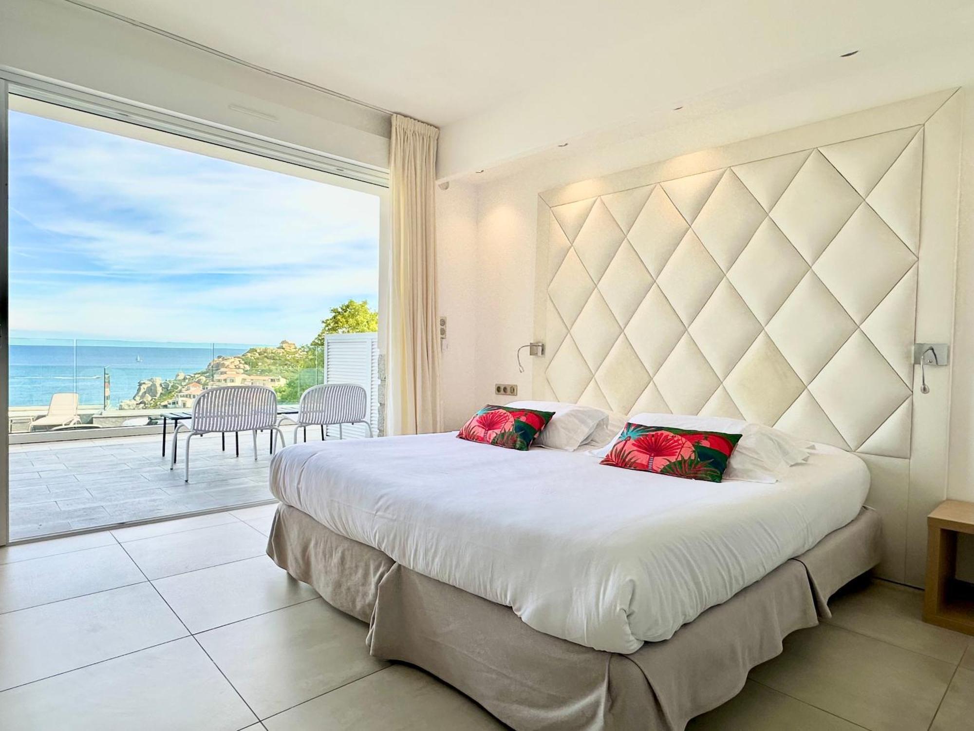 Hotel Villa R كالفي المظهر الخارجي الصورة